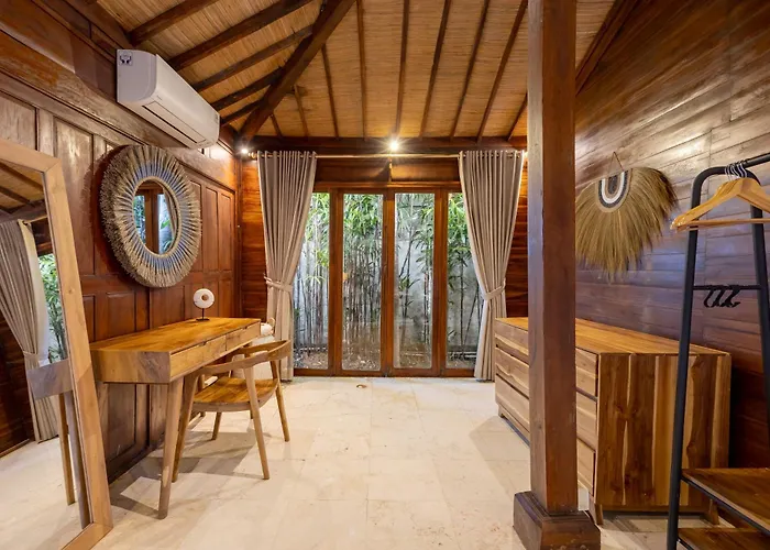 Charming 2br Wooden With Lush Garden Oasis By Santi Management * チャングー